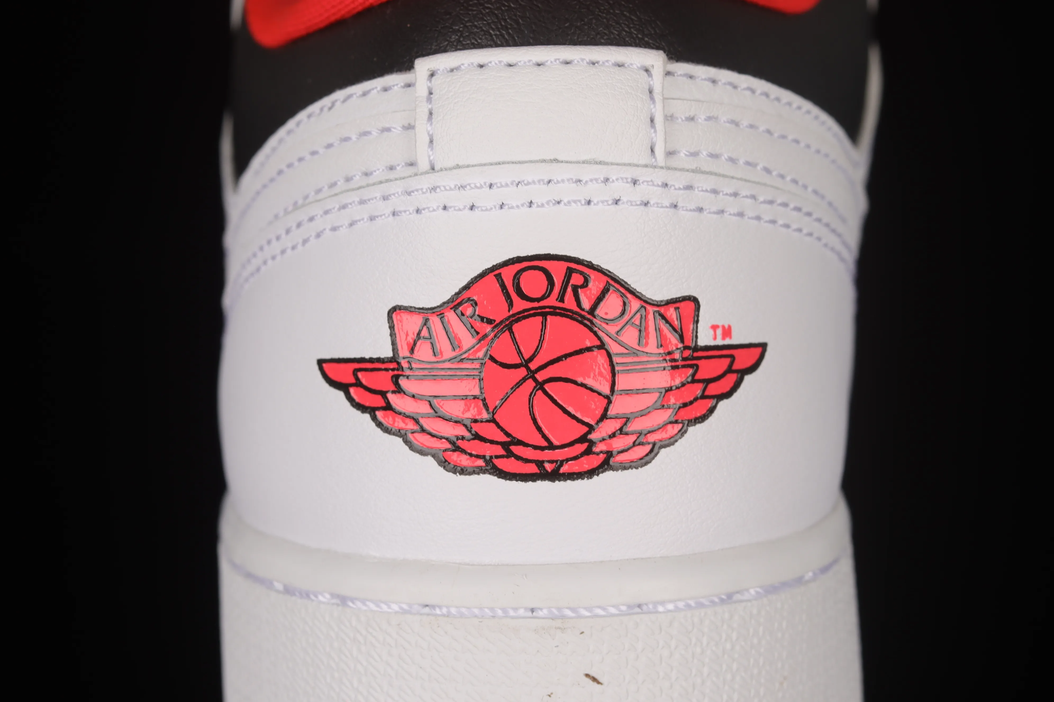 All categories Air Jordan Jordan series basketball shoes Air Jordan 1 Low G version pure original Air Jordan AJ1 Low AJ1 Joe 1 white black red low-top cultural leisure sports basketball shoes 553560-160